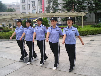 齐步走训练